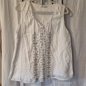 Solitaire White Cotton Embroidered Tie-Front Camisole